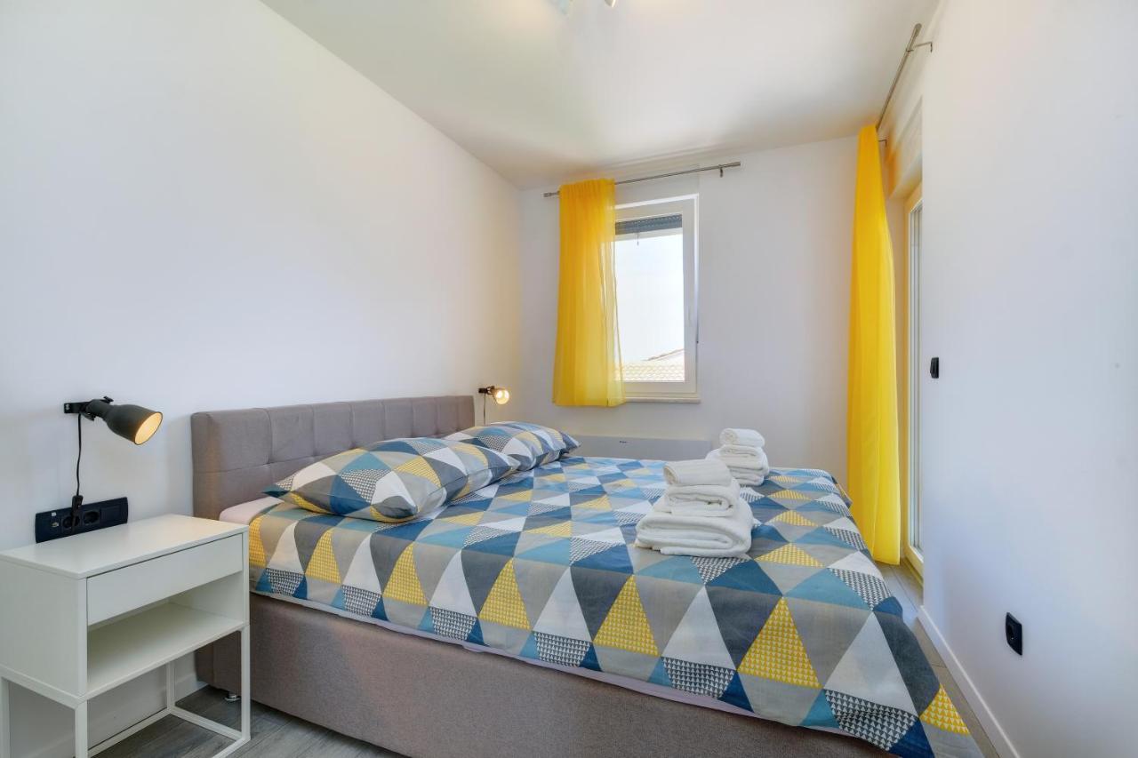 Apartments Hemetek Veli Lošinj Buitenkant foto