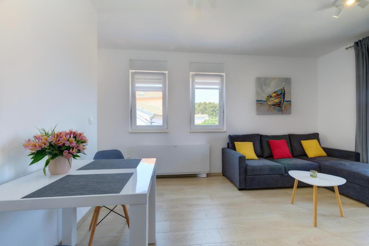 Apartments Hemetek Veli Lošinj Buitenkant foto