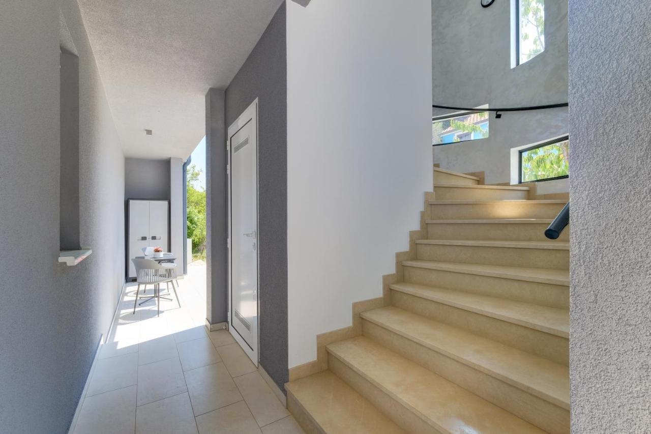 Apartments Hemetek Veli Lošinj Buitenkant foto