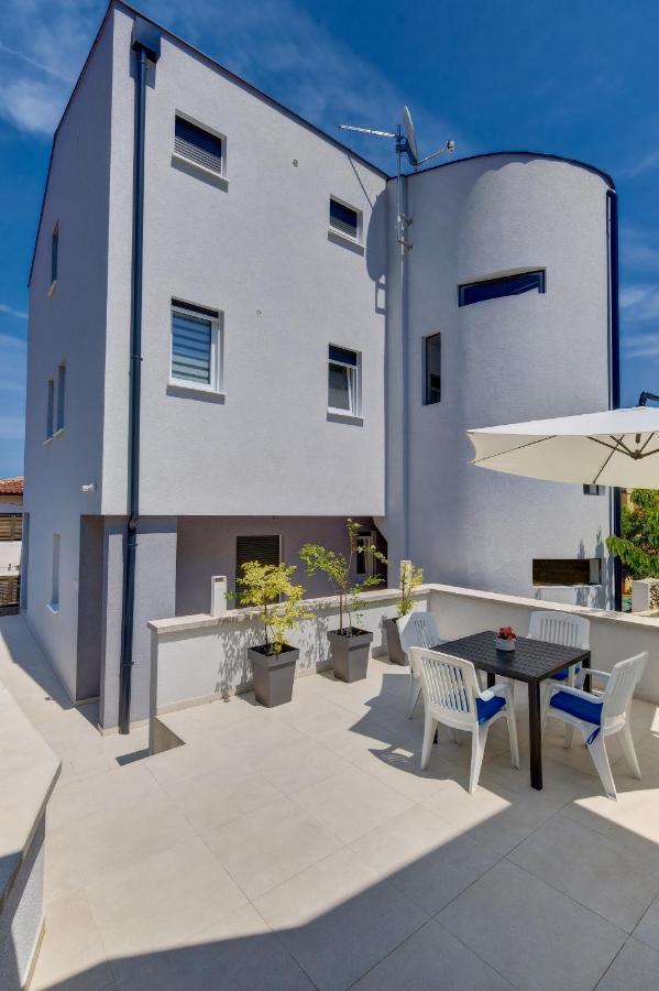 Apartments Hemetek Veli Lošinj Buitenkant foto